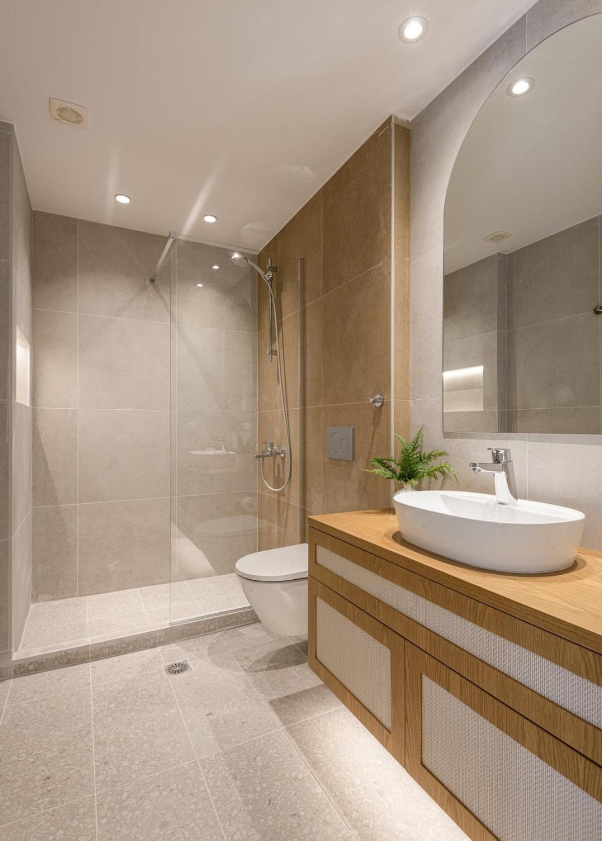 Serene City-center Penthouse In Prominent Location *
